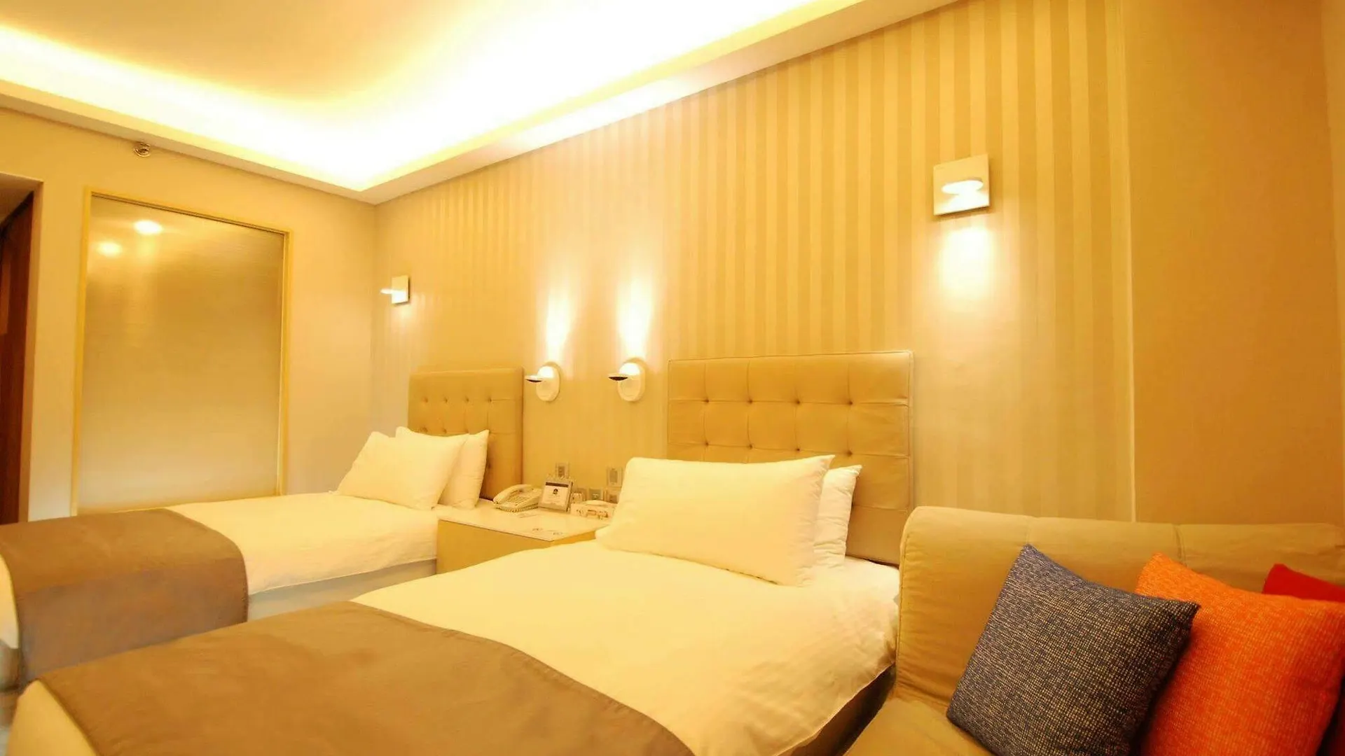 Macau Hotel S - Formerly - Macau Hotel Sun Sun